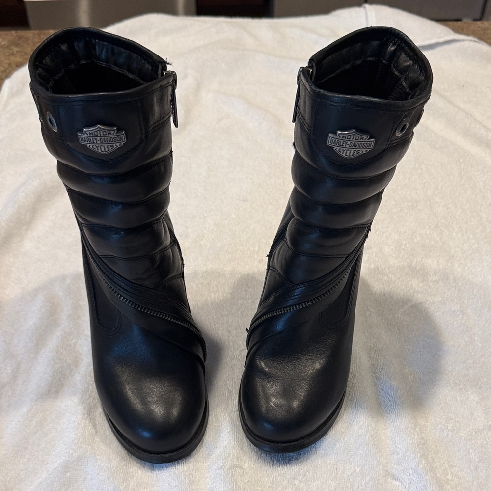 Harley-Davidson Women's Black Quilted Mid-Calf Motorcycle Boots with Zip